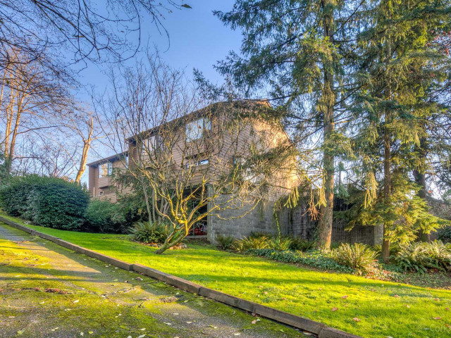Greentree Village photo