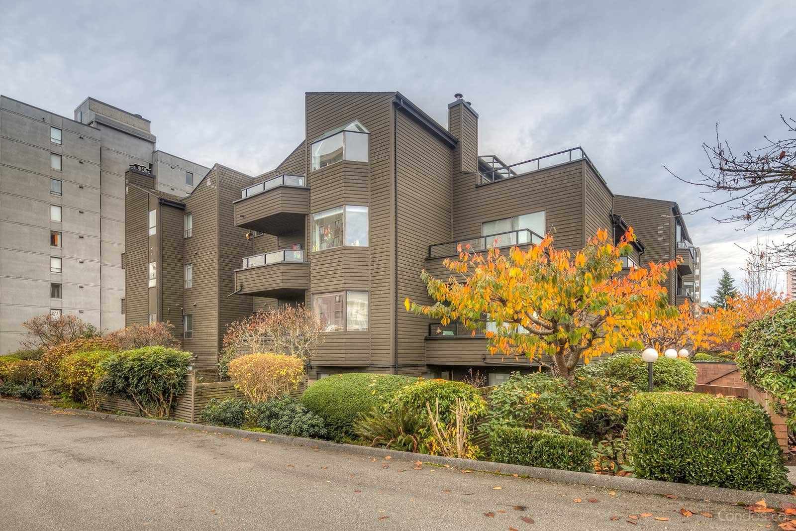 Ambleside Lane at 1340 Duchess Ave, West Vancouver 0