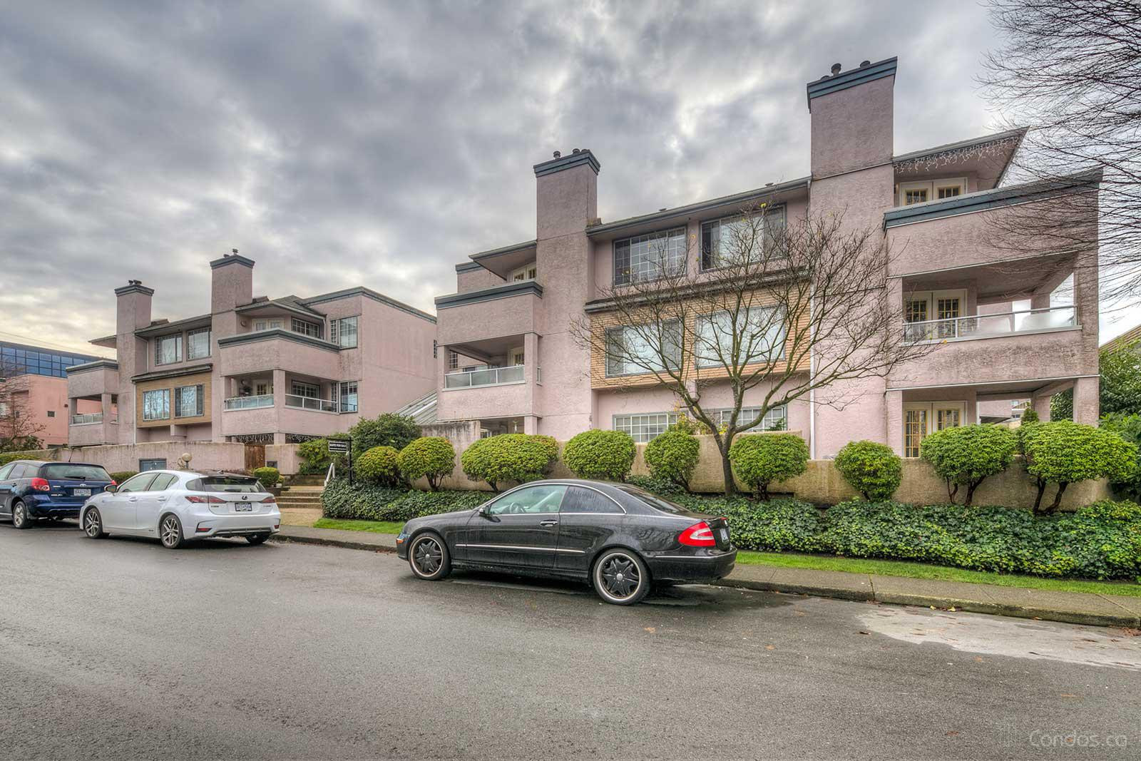 Ashton Place at 125 18th St W, North Vancouver City 0