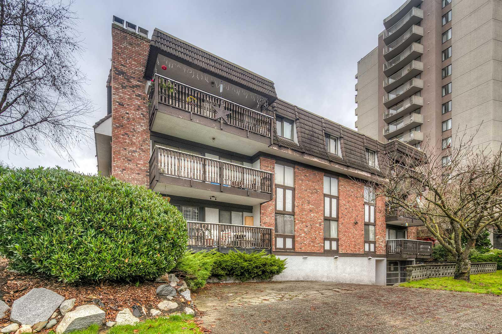 Canterbury House at 1610 Chesterfield Ave, North Vancouver City 0