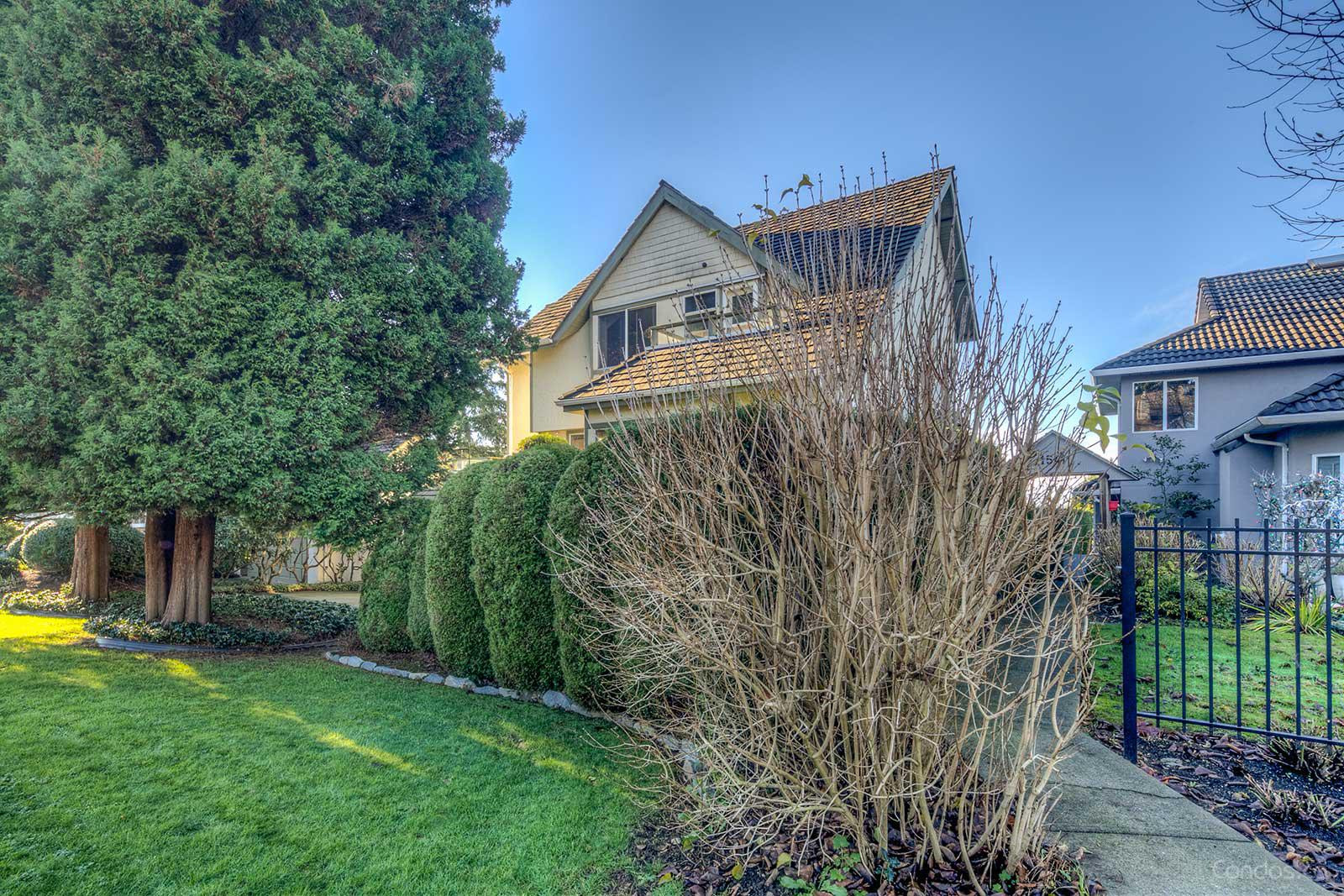 Heritage Court at 1511 Mahon Ave, North Vancouver City 0