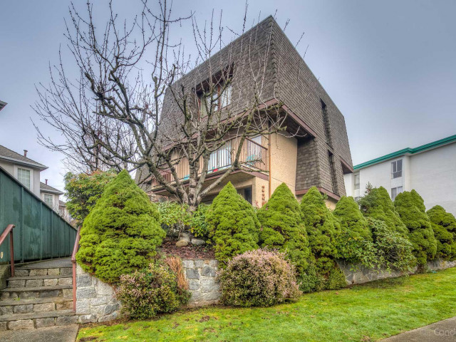 220 West 16th Street photo