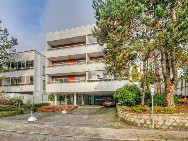 Chinook House photo