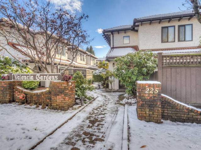 Valencia Gardens photo