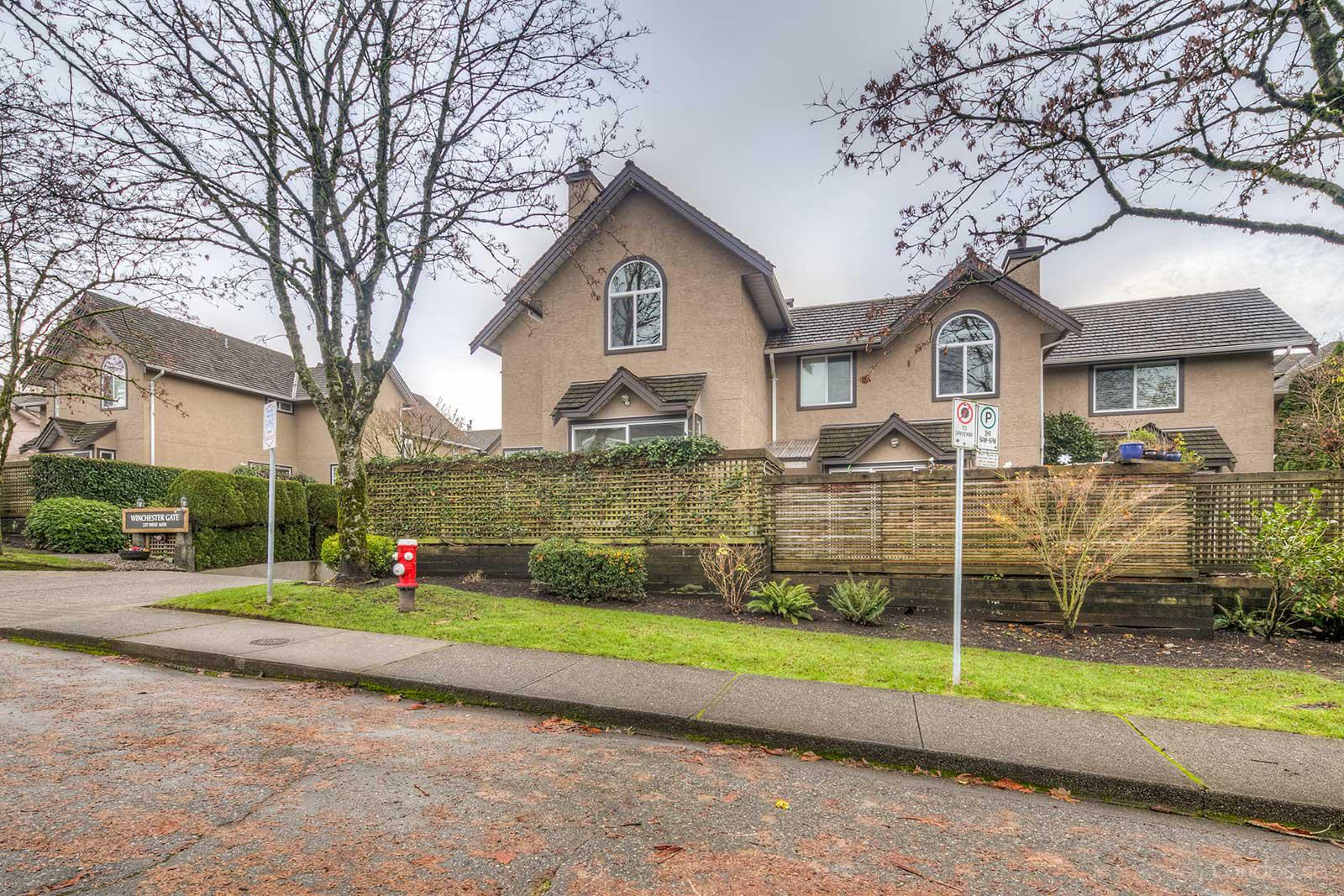 Winchester Gate at 237 16th St W, North Vancouver City 0