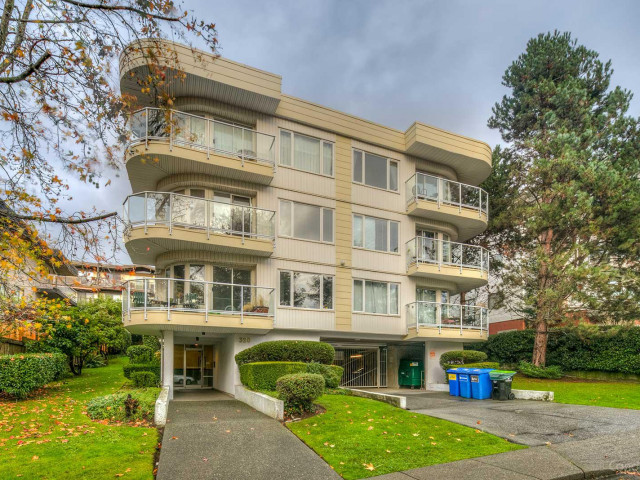 Beverly Court photo