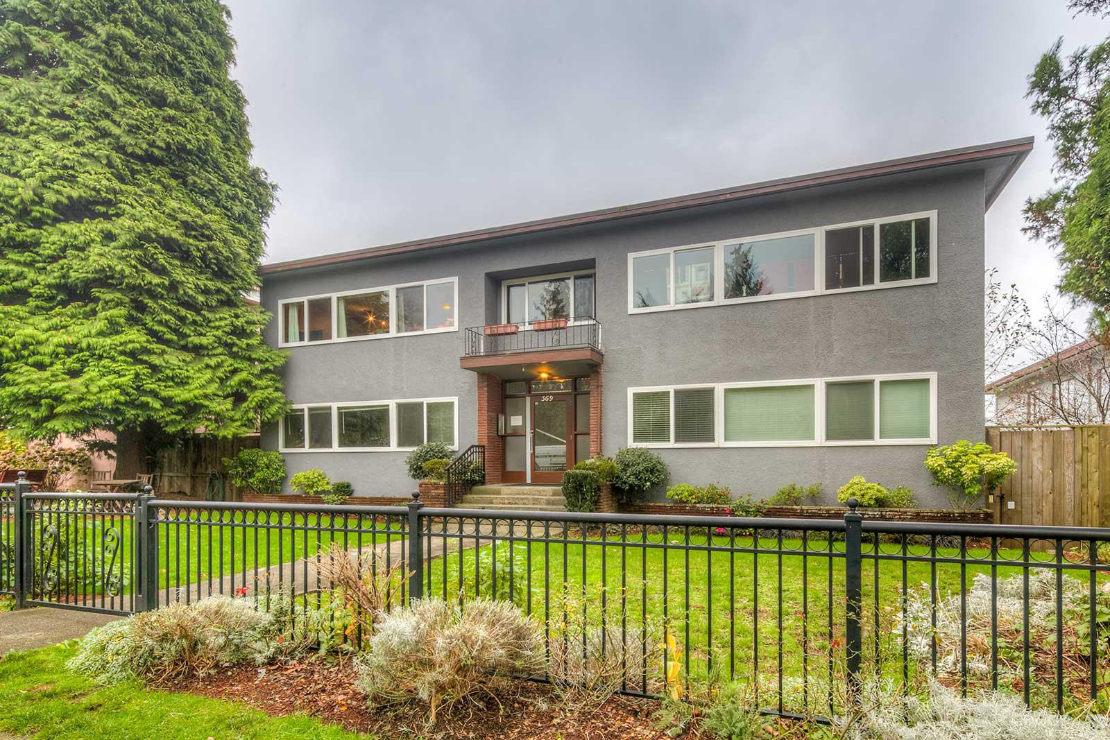 The Lanark at 369 W 4th St, North Vancouver City 0