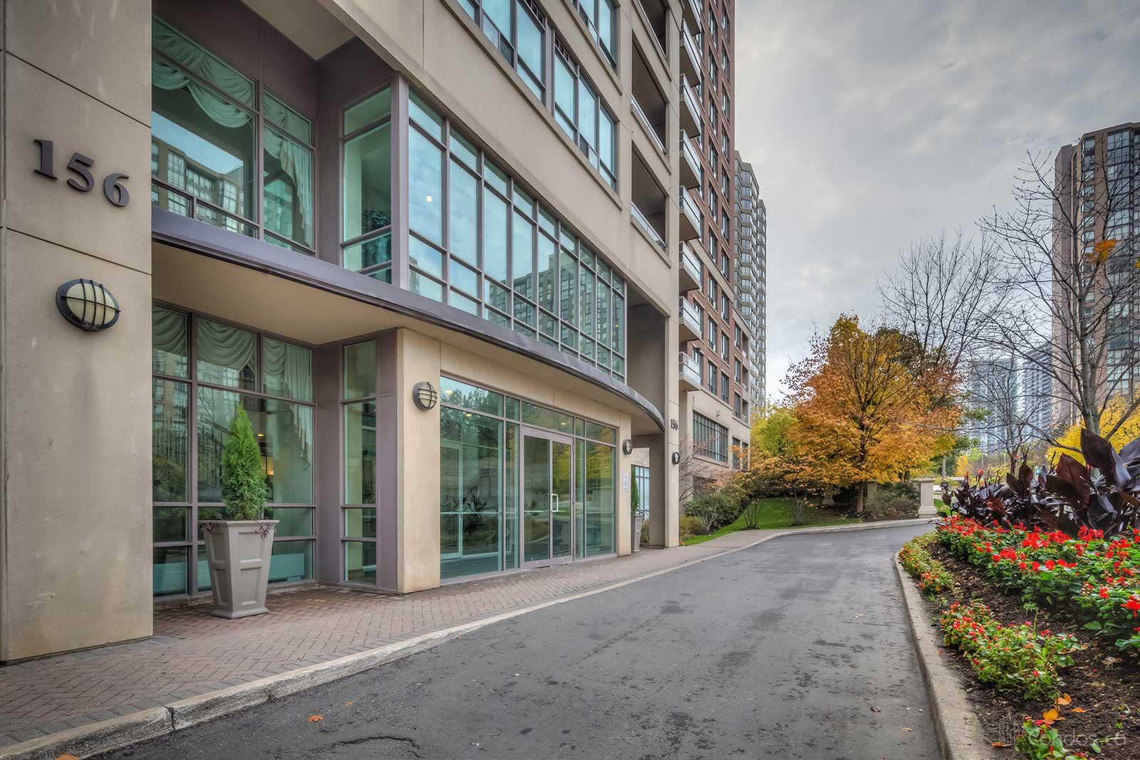 Tiara Condo at 156 Enfield Pl, Mississauga 0
