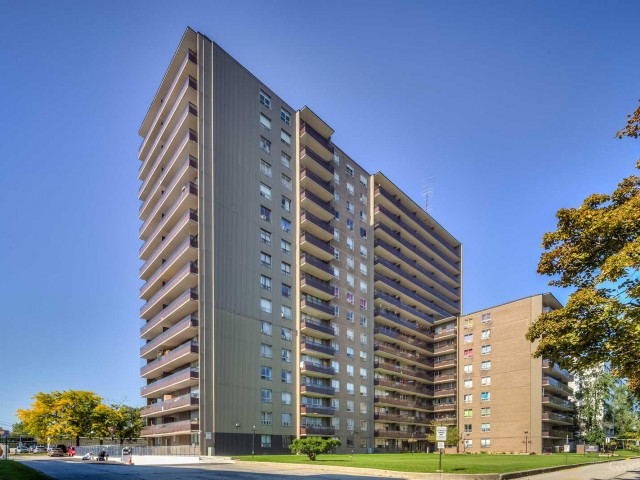 180 Markham Condos