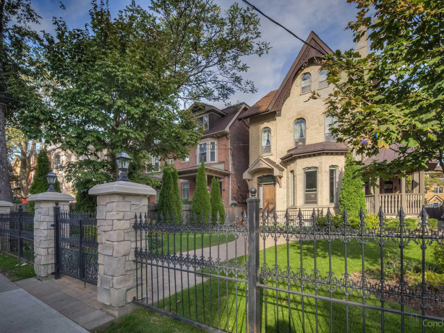 The Four Courts Cabbagetown photo