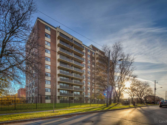 5 Frith Condos