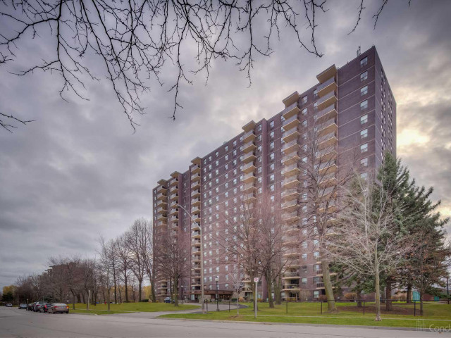 966 Inverhouse Condos