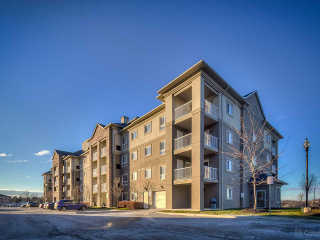 6 Dayspring Condos