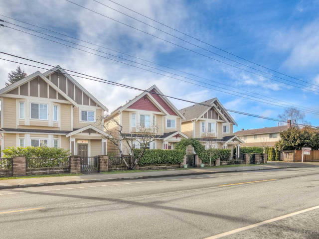 Holly Villas photo