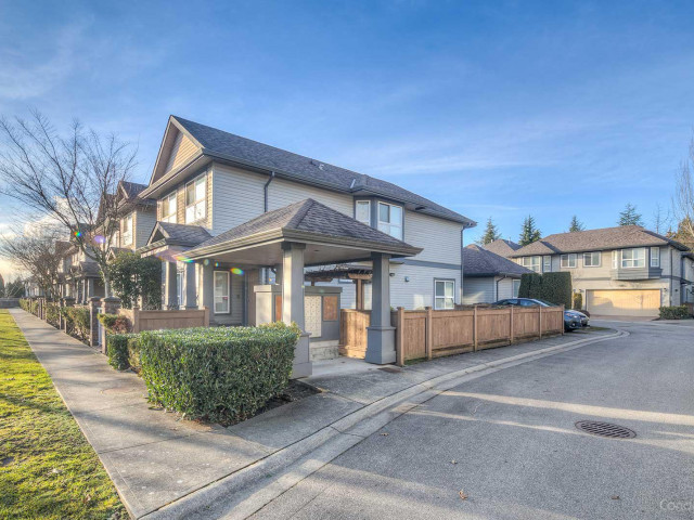 Harvard Villas