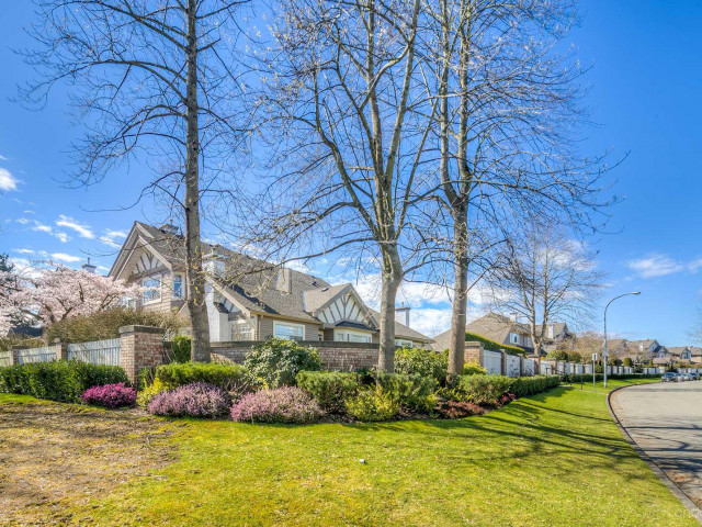 Quilchena Green photo