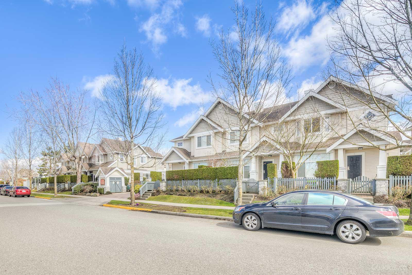 5988 Blanshard Dr Riviera Gardens Condos Condos.ca