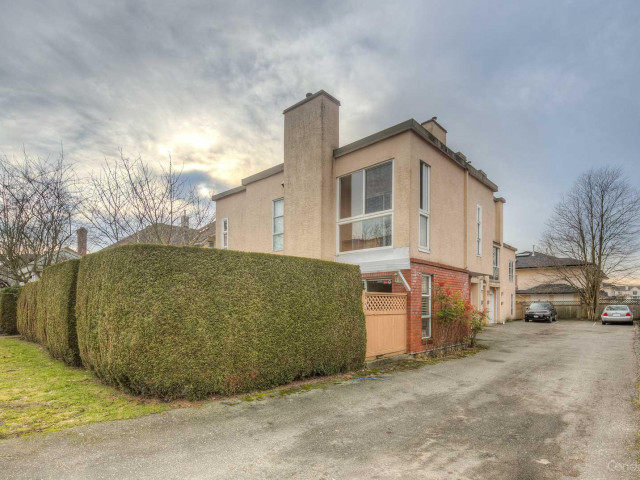 7711 Moffat Road photo