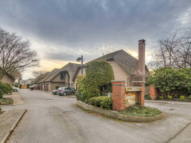 Blundell Villa photo