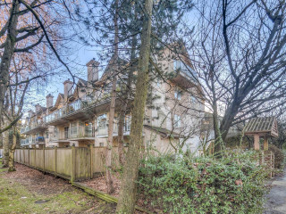 Emerald Terrace photo