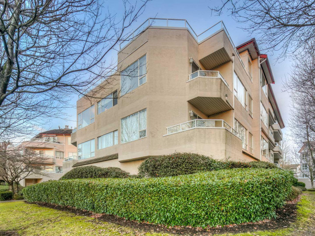 Huntington Manor