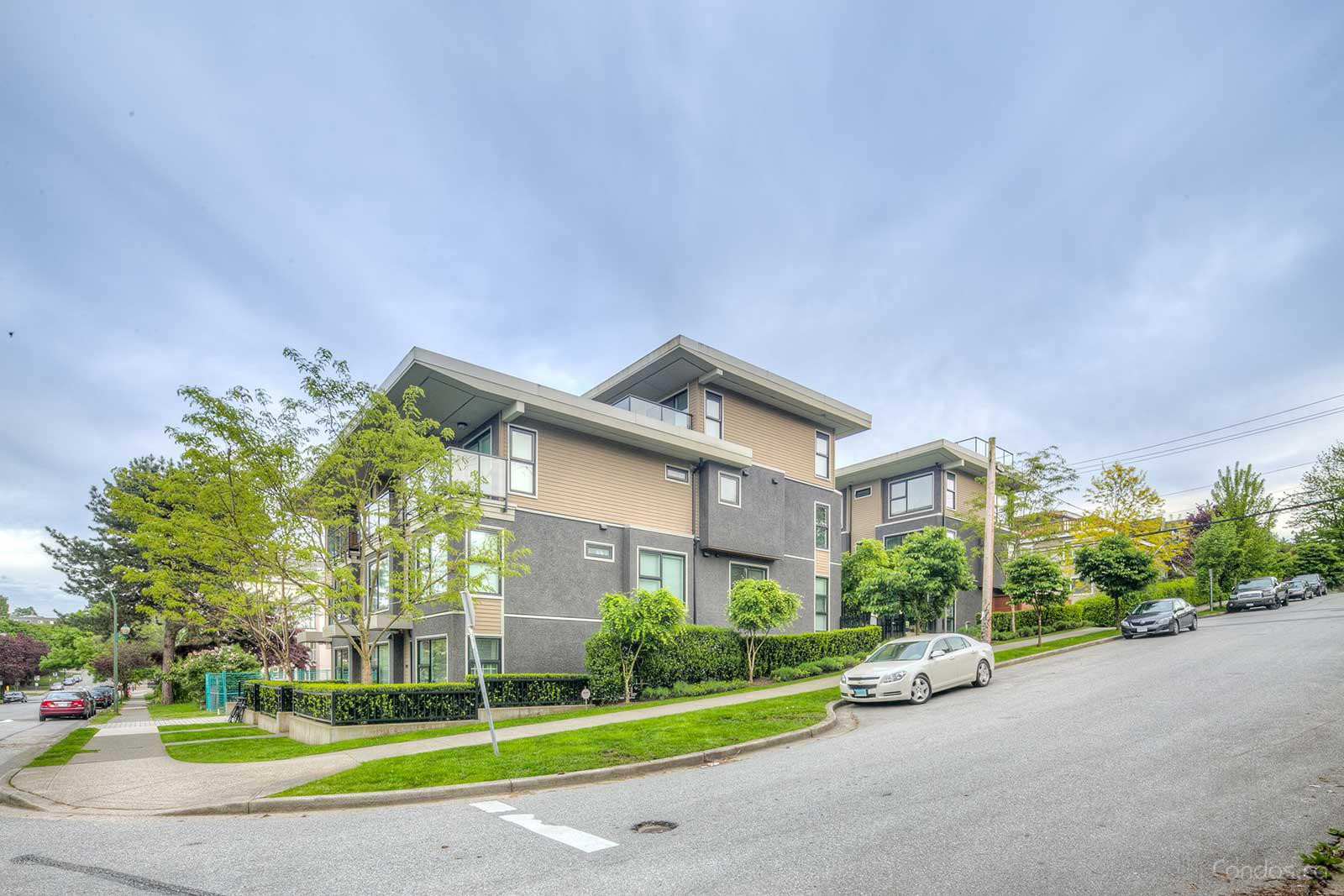 7 & W Townhomes at 1002 E 7th Ave, Vancouver 0