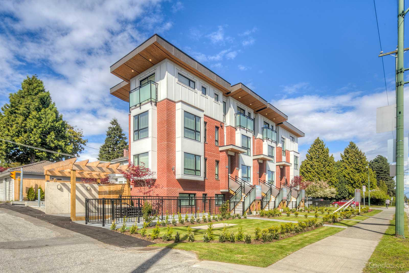 Shaughnessy Gate at 977 W 70th Ave, Vancouver 0