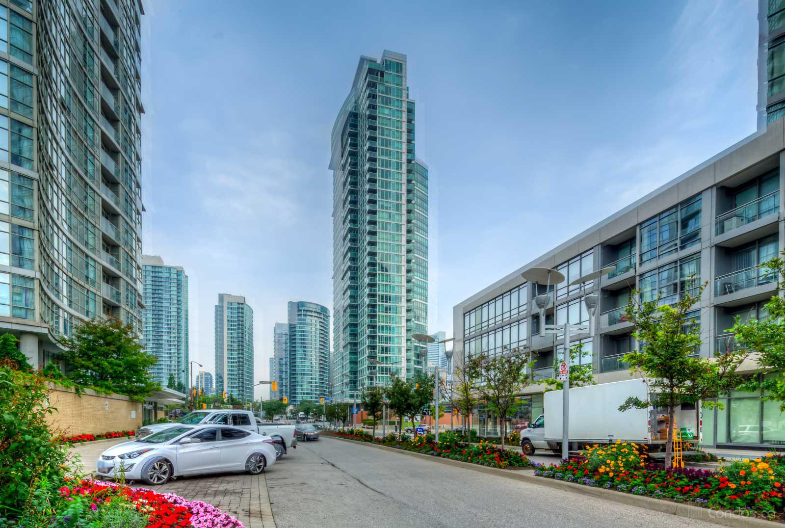 Optima - CityPlace at 81 Navy Wharf Crt, Toronto 1