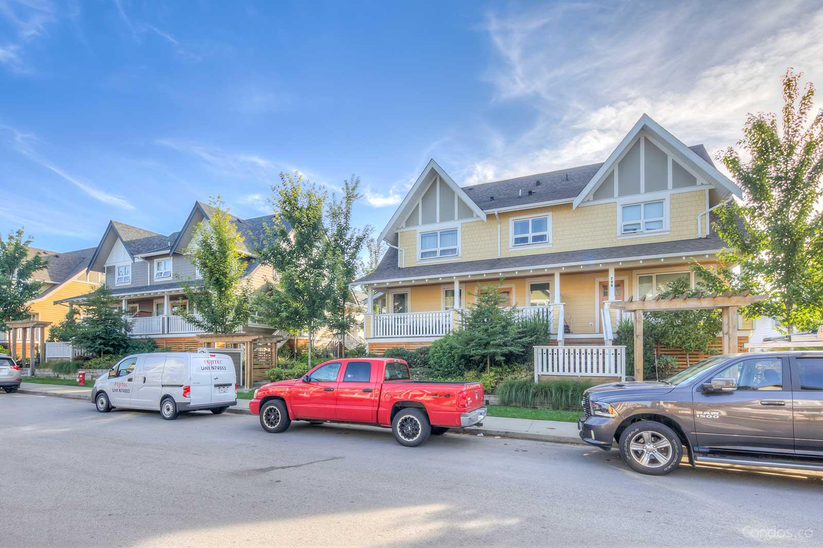 Canoe at 278 Camata St, New Westminster 0