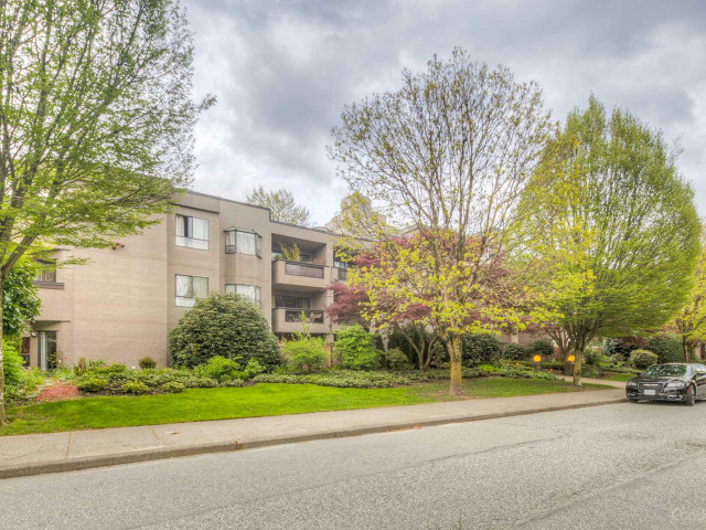 Oakmont Place