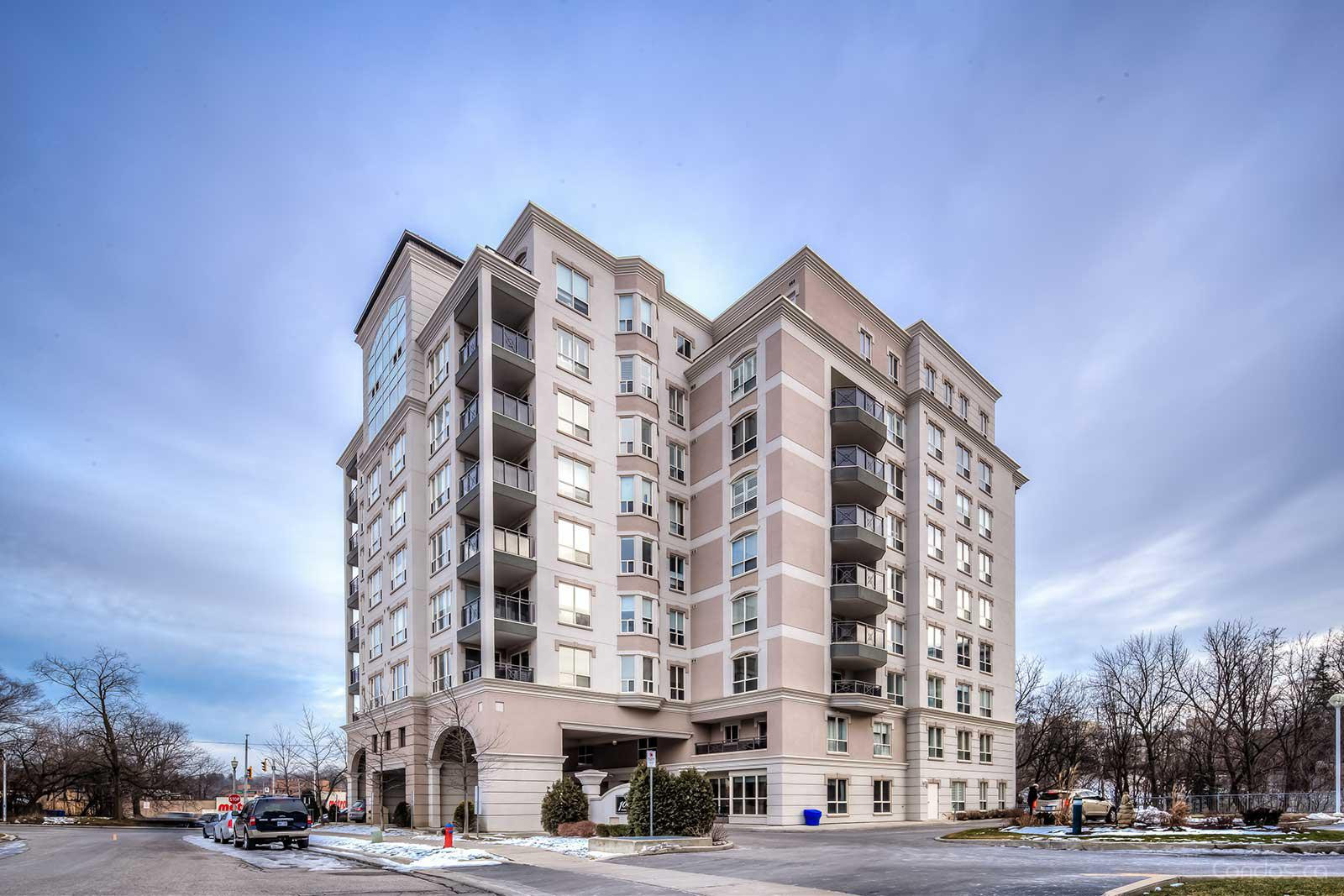 Spencer Creek Village II at 1000 Creekside Dr, Dundas 1