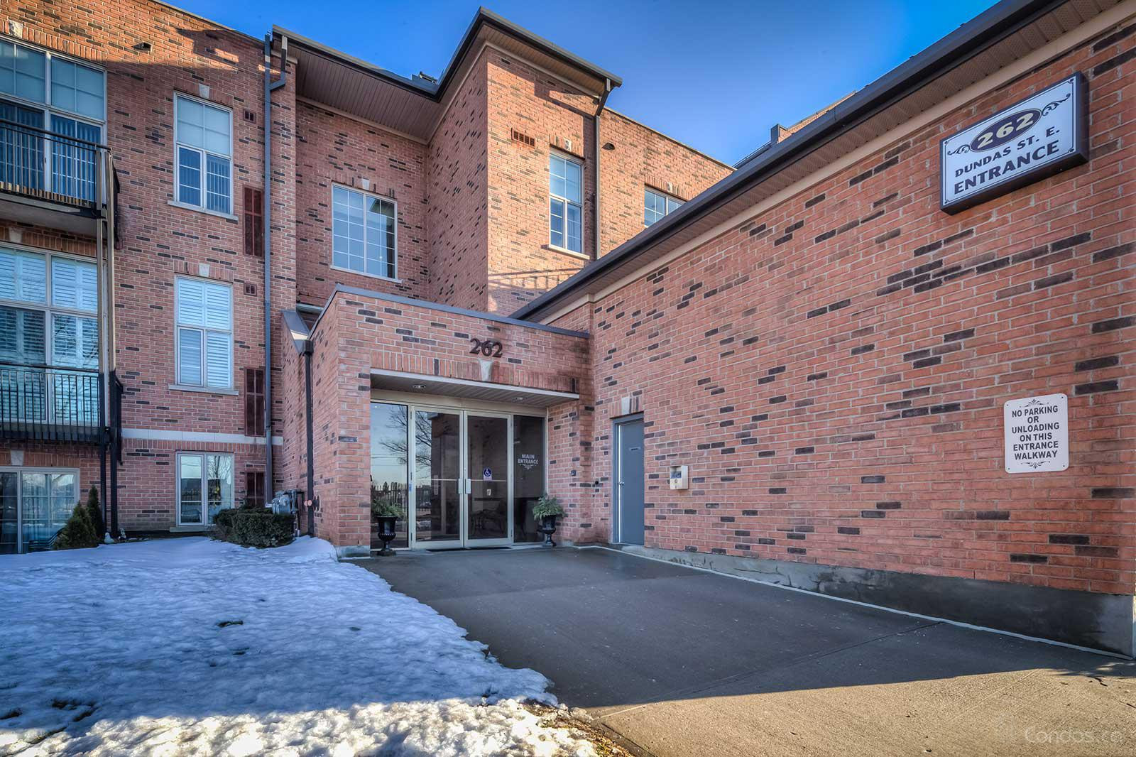 262 Dundas Condos at 262 Dundas St E, Waterdown 1
