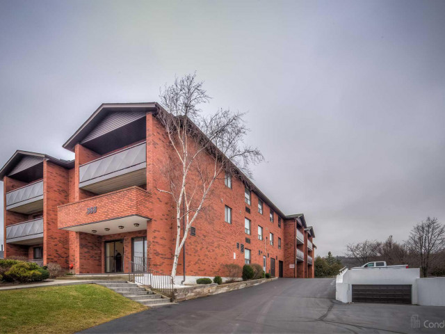 386 Highway 8 Condos