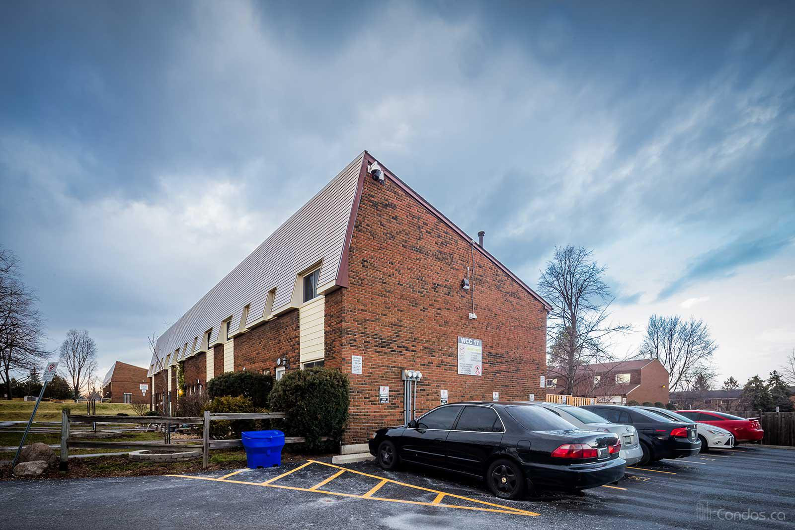 1460 Garth Condos at 1460 Garth St, Hamilton City 1