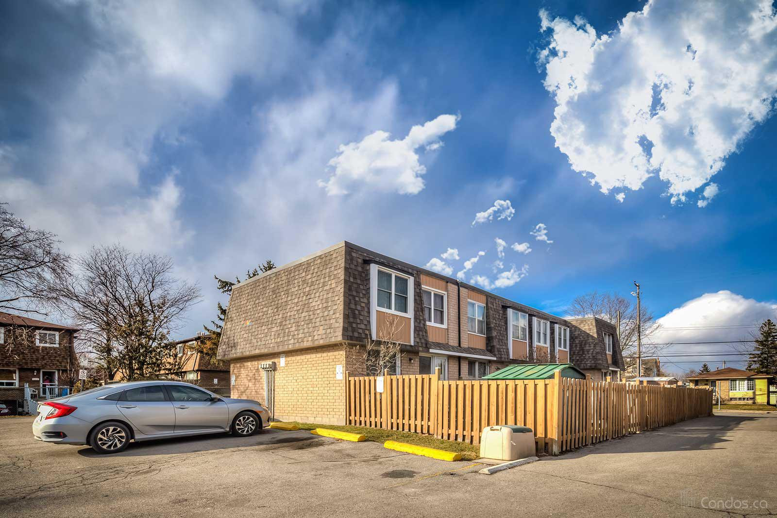 153 Limeridge Condos at 153 Limeridge Rd W, Hamilton City 1