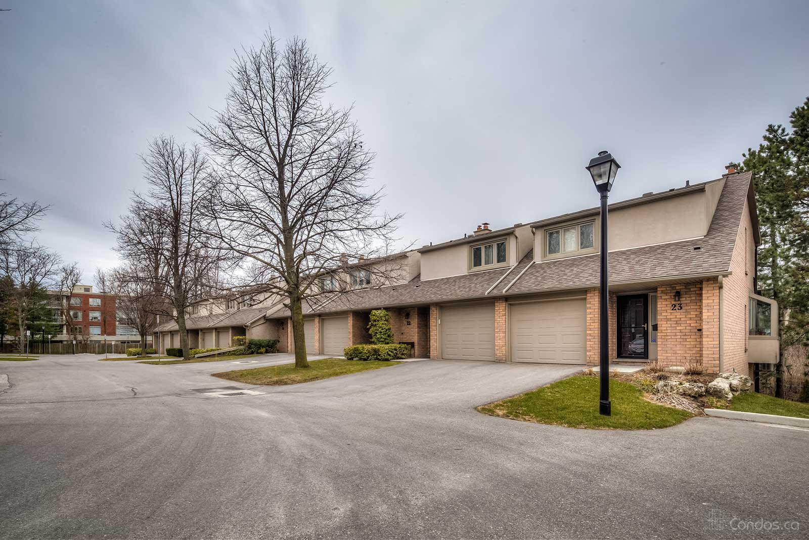 109 Wilson Condos at 109 Wilson St W, Ancaster 1