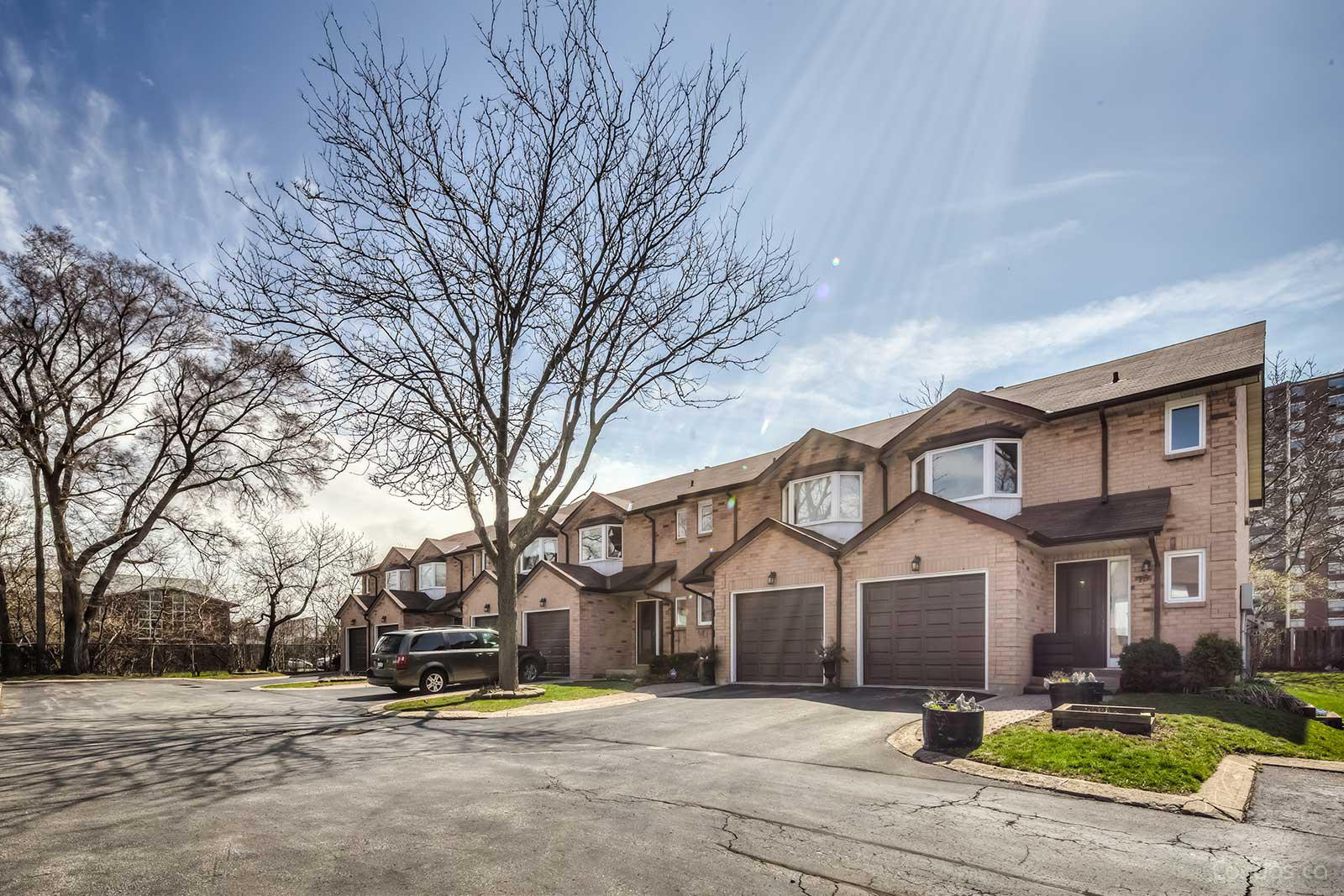 14 Huntingwood Condos at 14 Huntingwood Ave, Dundas 1