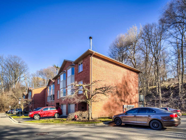 30 Osler Condos photo