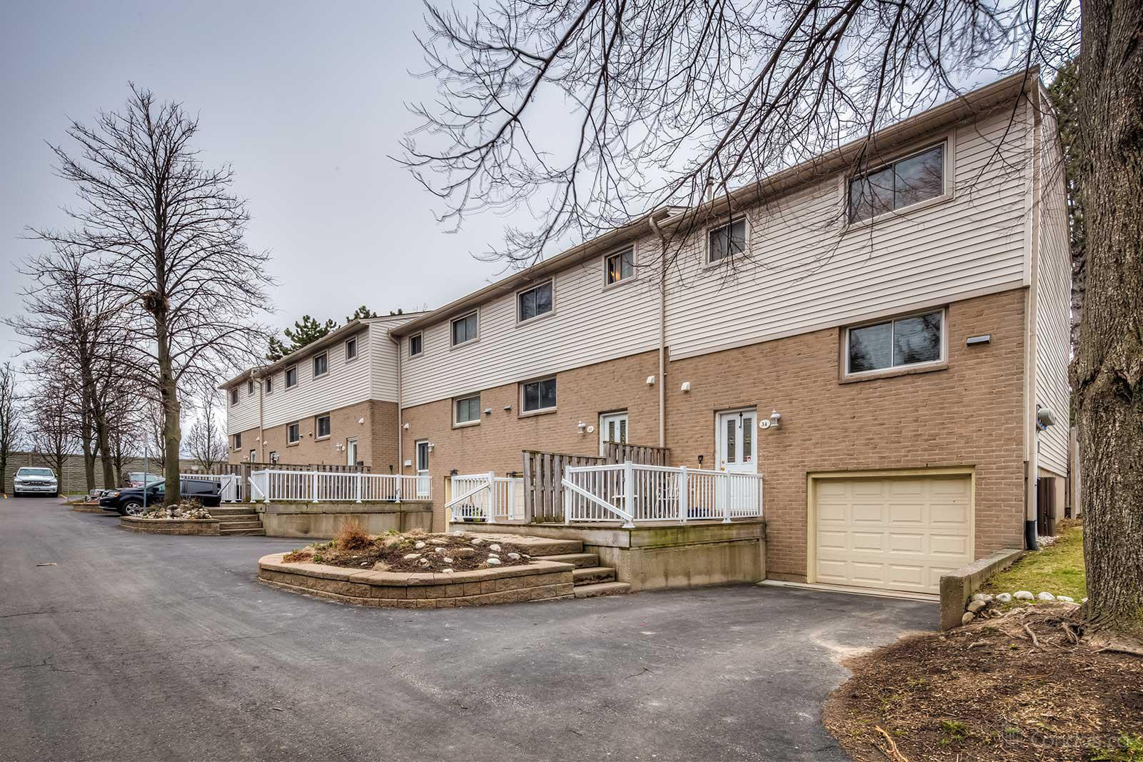 51 Caroga Condos at 51 Caroga Crt, Hamilton City 1