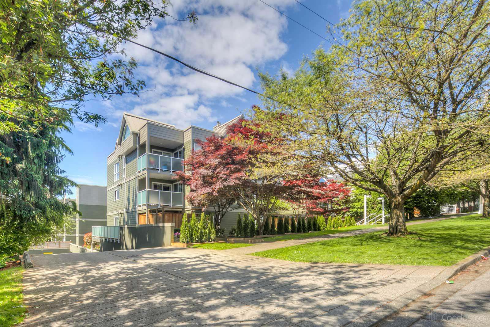 518 Thirteenth St Coventry Court Condos Condos.ca