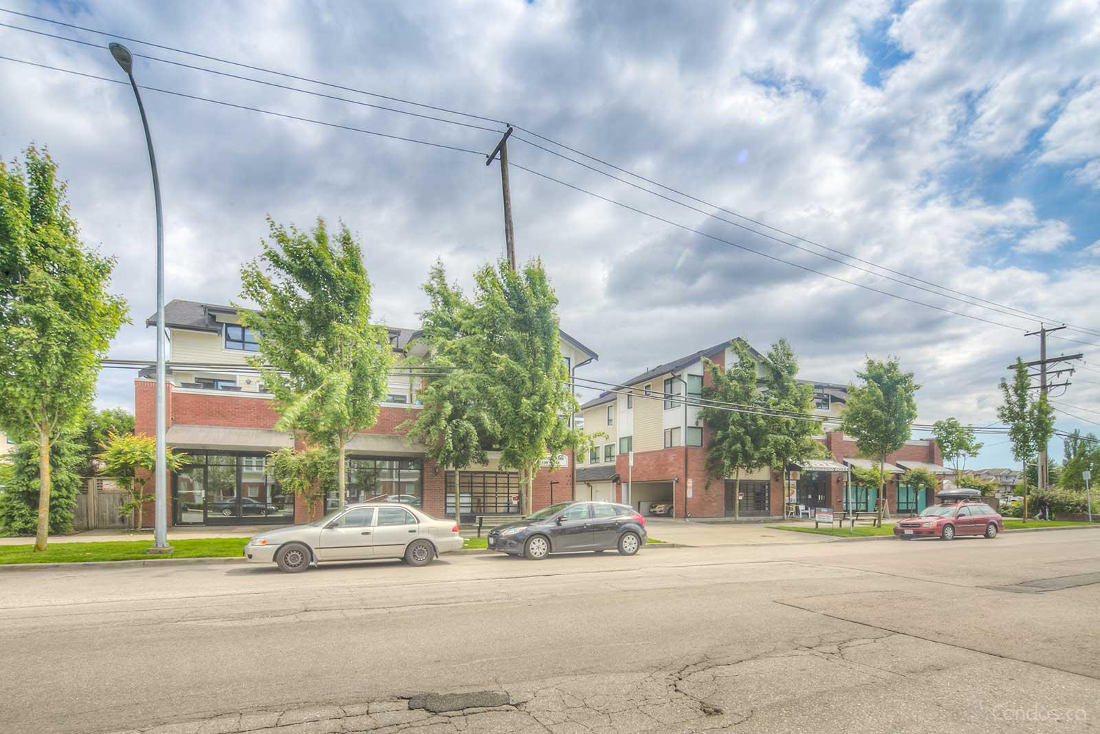 1130 Ewen Ave Townhouses Condos.ca