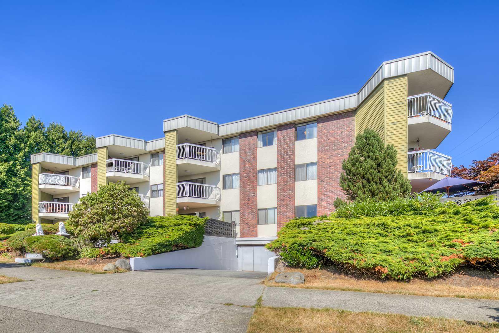 Kennedy Manor at 327 Ninth St, New Westminster 1