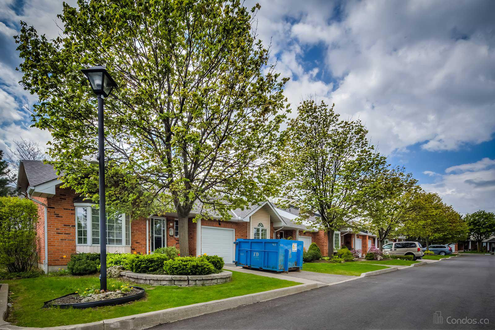 20 Meadowlands Blvd 20 Meadowlands Condos 1 Condo for Sale Condos.ca