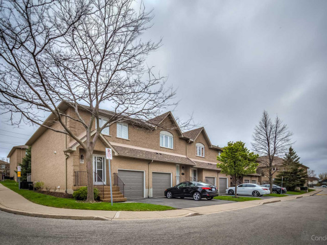 100 Vineberg Condos hero image