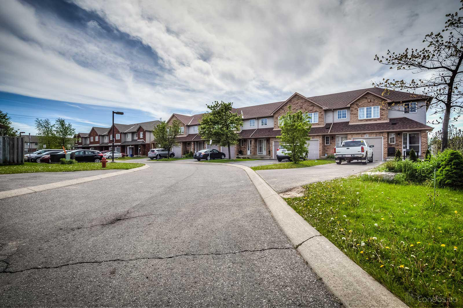 134 Terni Condos at 134 Terni Blvd, Glanbrook 1