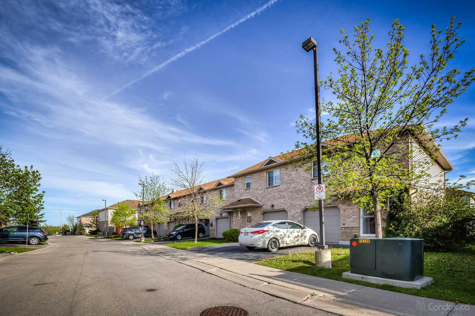 39 Pinewoods Condos at 39 Pinewoods Dr, Stoney Creek 1