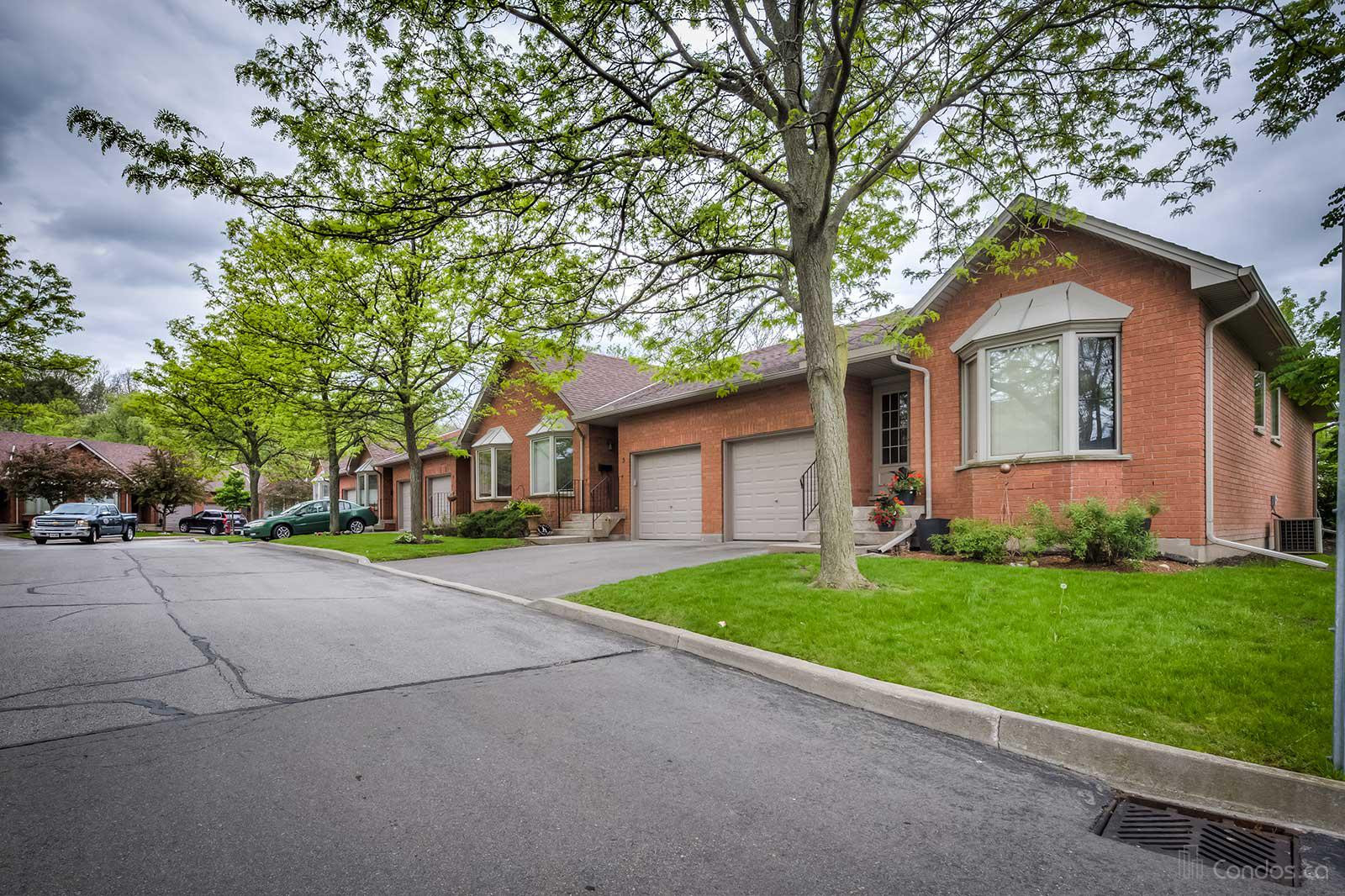 60 Dundas Condos at 60 Dundas St E, Waterdown 0
