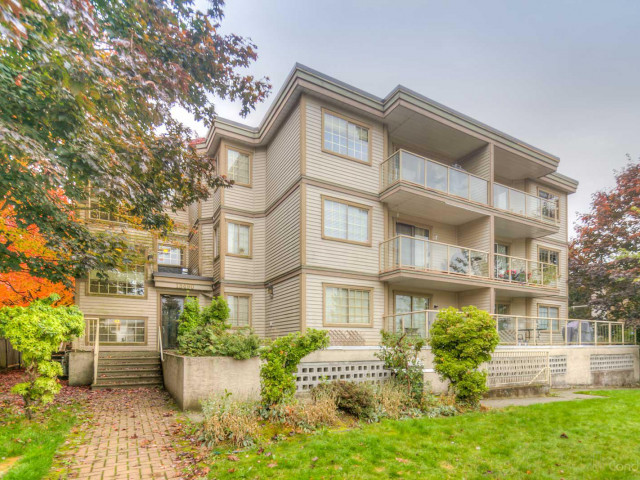 Hilton View Manor photo