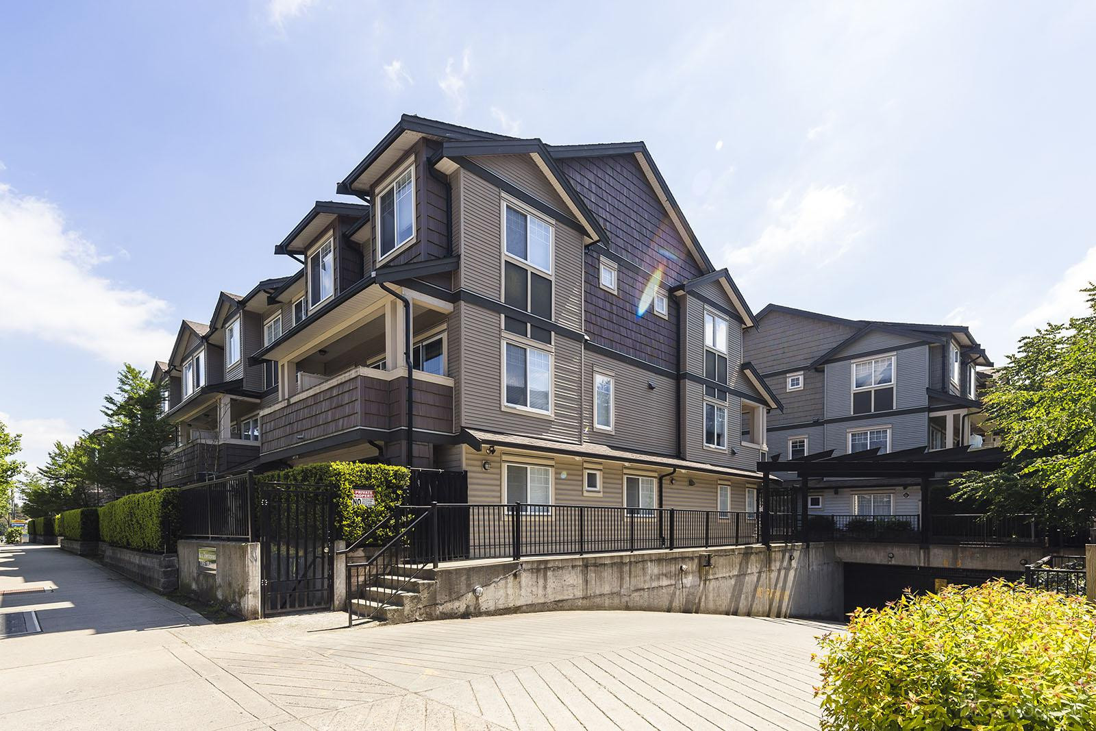 Aura Townhomes at 13958 108 Ave, Surrey 0