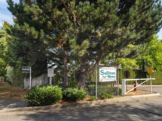 Sullivan Mews